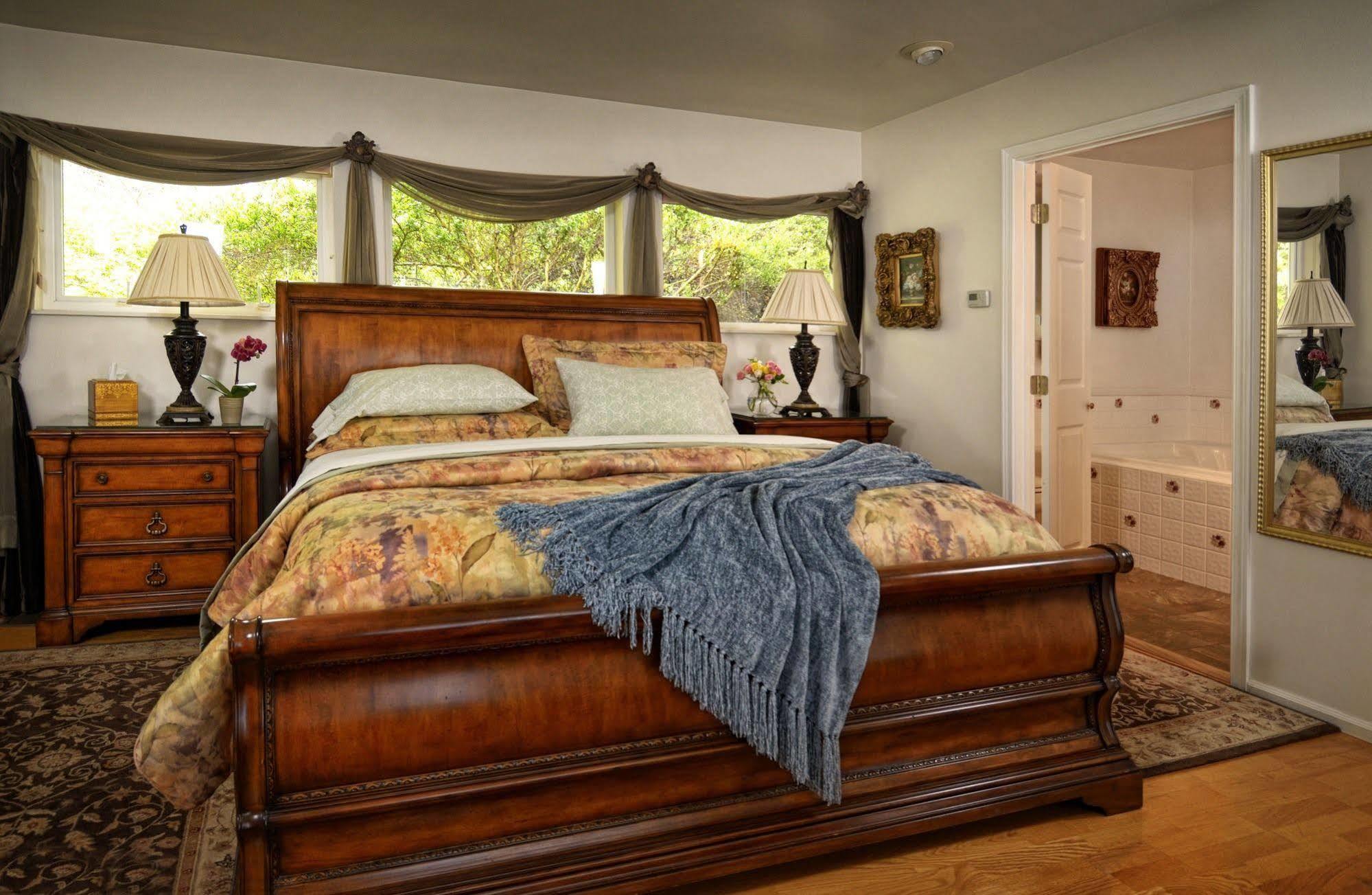 Colette'S Bed & Breakfast Port Angeles Exterior photo